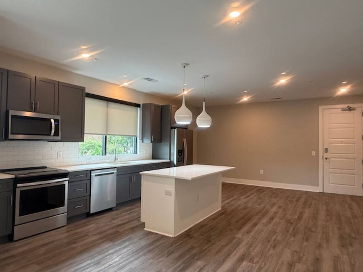 Apartment for rent at 400 E Chatham St, Cary, NC 27511