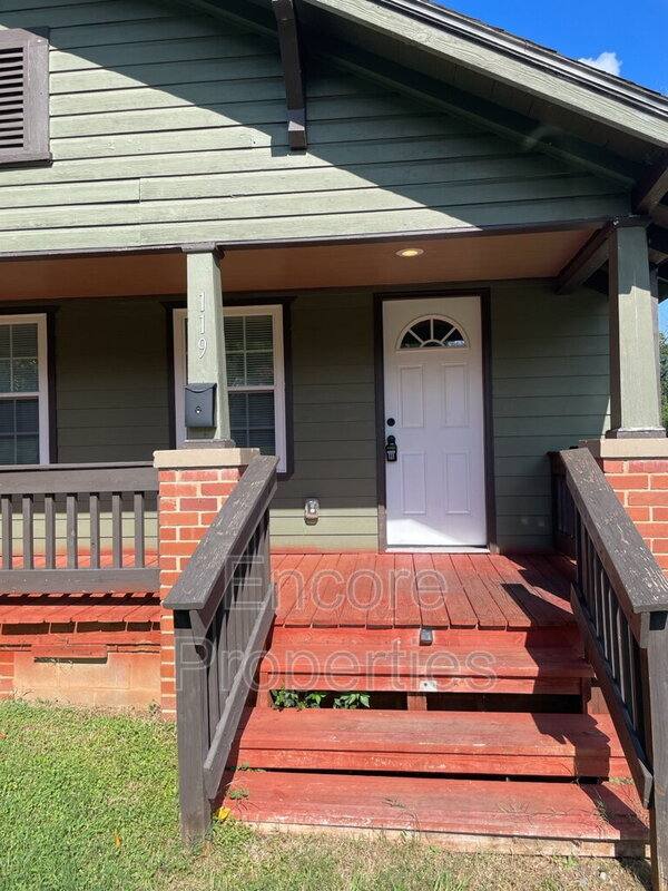 Apartment for rent at 119 S 7th Ave, Siler City, NC 27344