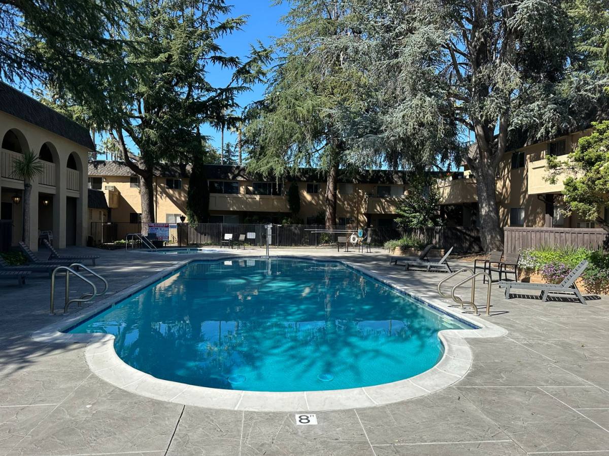 Apartment for rent at 550 Kiely Blvd, San Jose, CA 95117