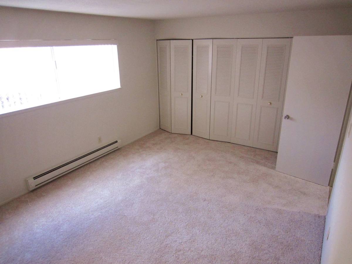 Apartment for rent at 550 Kiely Blvd, San Jose, CA 95117