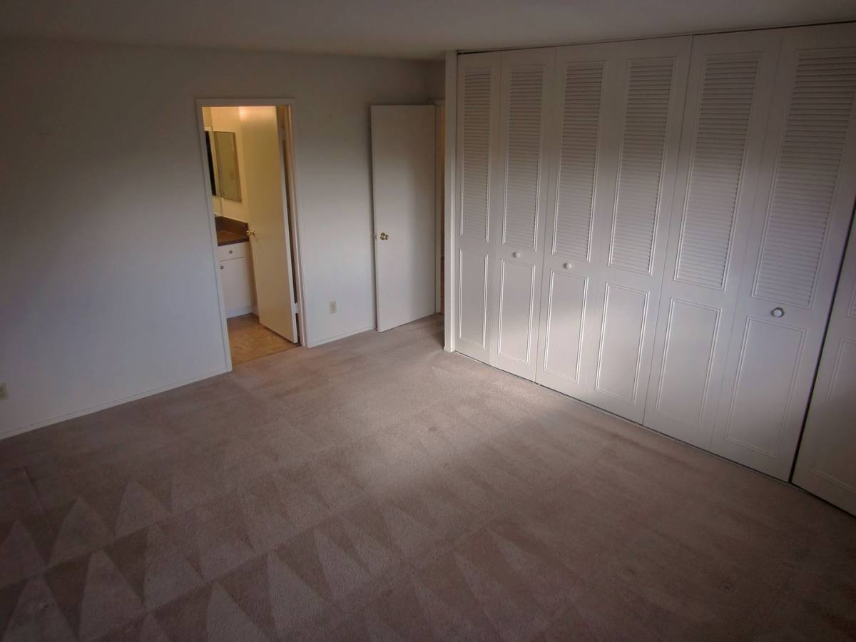 Apartment for rent at 550 Kiely Blvd, San Jose, CA 95117