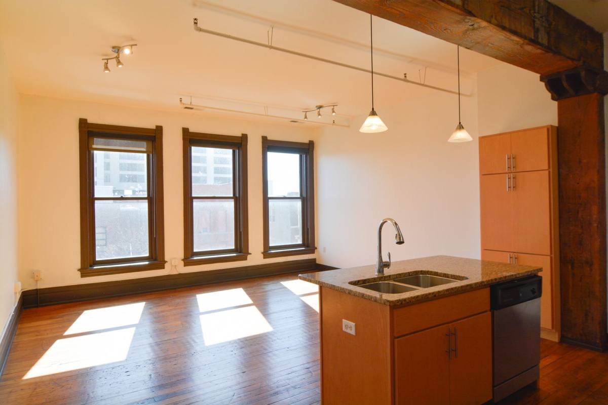 Apartment for rent at 424 S 12th St, Omaha, NE 68102