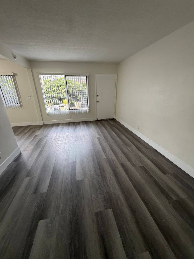 Apartment for rent at 8028 Boer Ave, Whittier, CA 90606