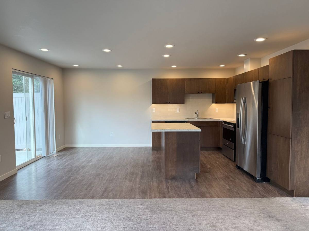 Townhouse for rent at 7415 Saddlebrook Loop, Yakima, WA 98908