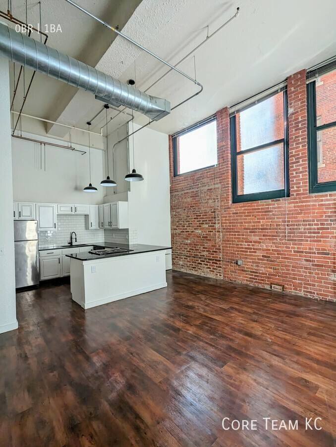Apartment for rent at 934 Broadway Blvd #108, Kansas City, MO 64105