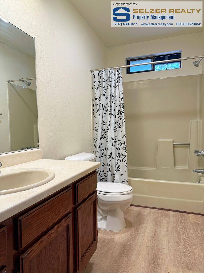 Apartment for rent at 25217 Sherwood Rd, Willits, CA 95490