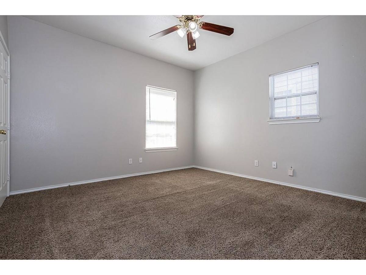 Apartment for rent at 2115 E 18th St, Austin, TX 78702