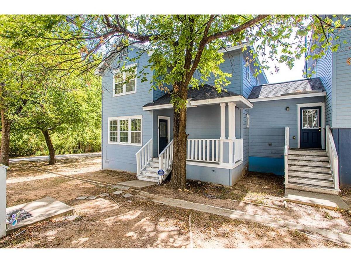 Apartment for rent at 2115 E 18th St, Austin, TX 78702