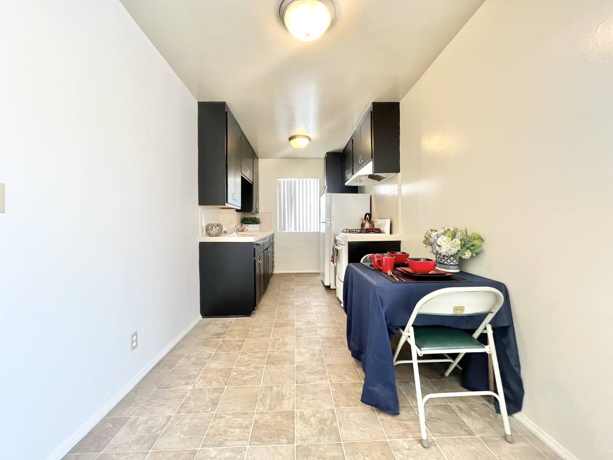 Apartment for rent at 11275 Huston St #8, North Hollywood, CA 91601