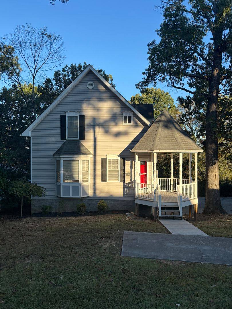House for rent at 1305 Forest Ave, Maryville, TN 37804