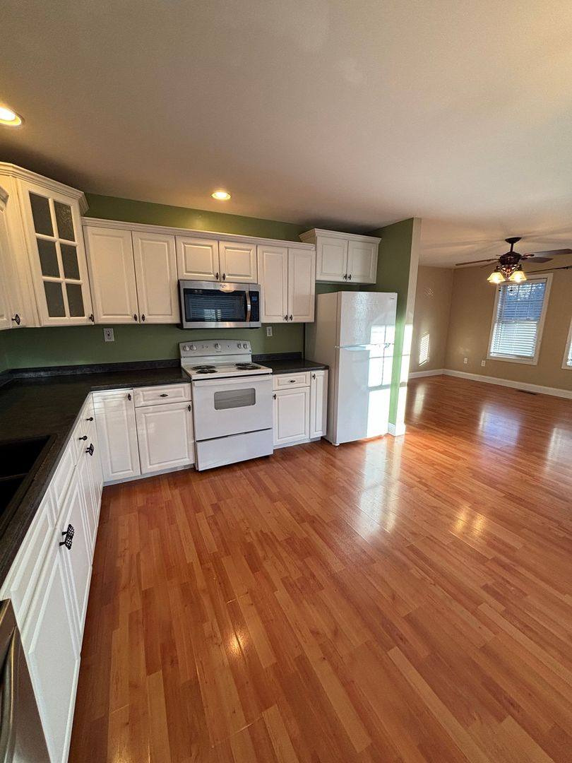 House for rent at 1305 Forest Ave, Maryville, TN 37804