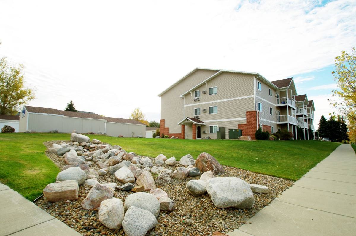 Apartment for rent at 2112-2113 Grimsrud Dr, Bismarck, ND 58501
