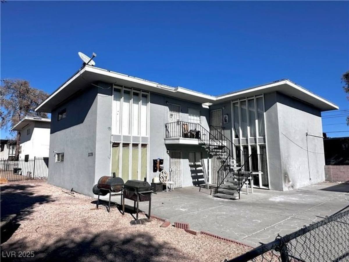 Apartment for rent at 3370 Athens St, Las Vegas, NV 89169
