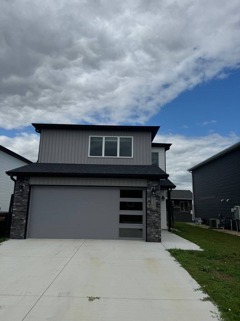 House for rent at 110 Marshall Loop, Bismarck, ND 58504