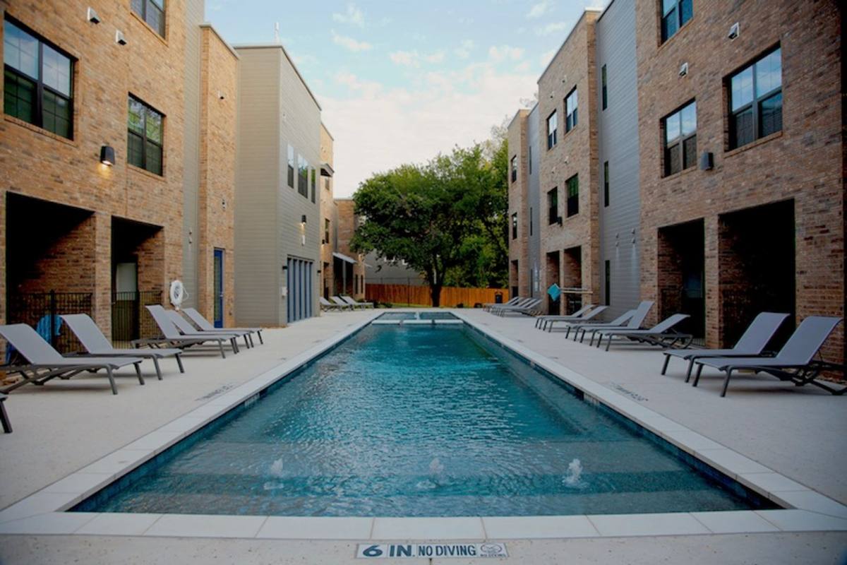 Townhouse for rent at 2430 S 2nd St, Waco, TX 76706