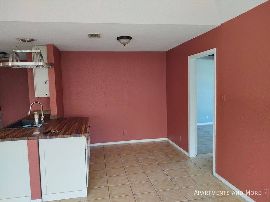 Apartment for rent at 314 Loma Vista St, New Braunfels, TX 78130