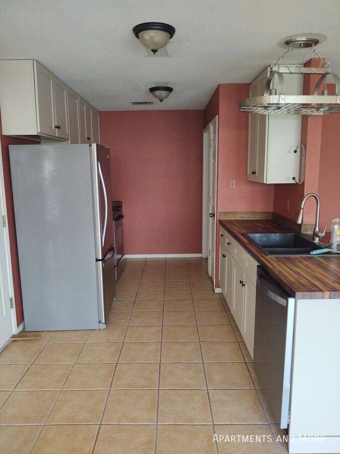 Apartment for rent at 314 Loma Vista St, New Braunfels, TX 78130