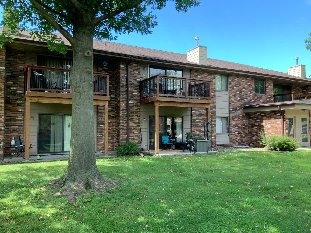 Apartment for rent at 2200 Stanton Ave, Des Moines, IA 50321