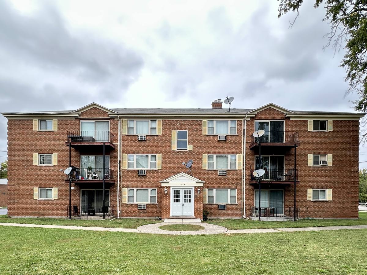 Apartment for rent at 1004 004 River Rd #D203, Des Plaines, IL 60016