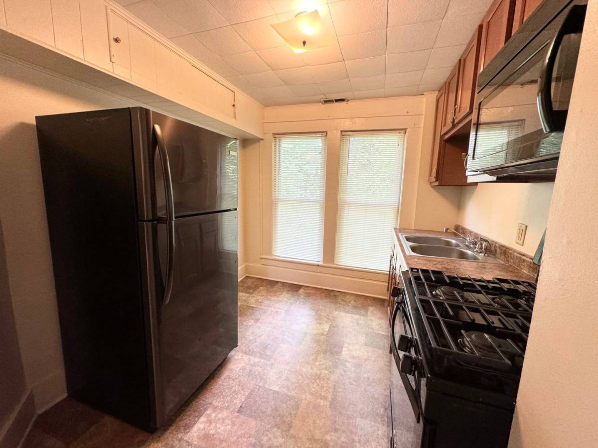 Apartment for rent at 14 Jacobs St, Morgantown, WV 26505