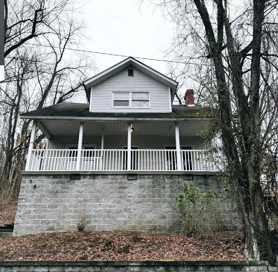 Apartment for rent at 14 Jacobs St, Morgantown, WV 26505