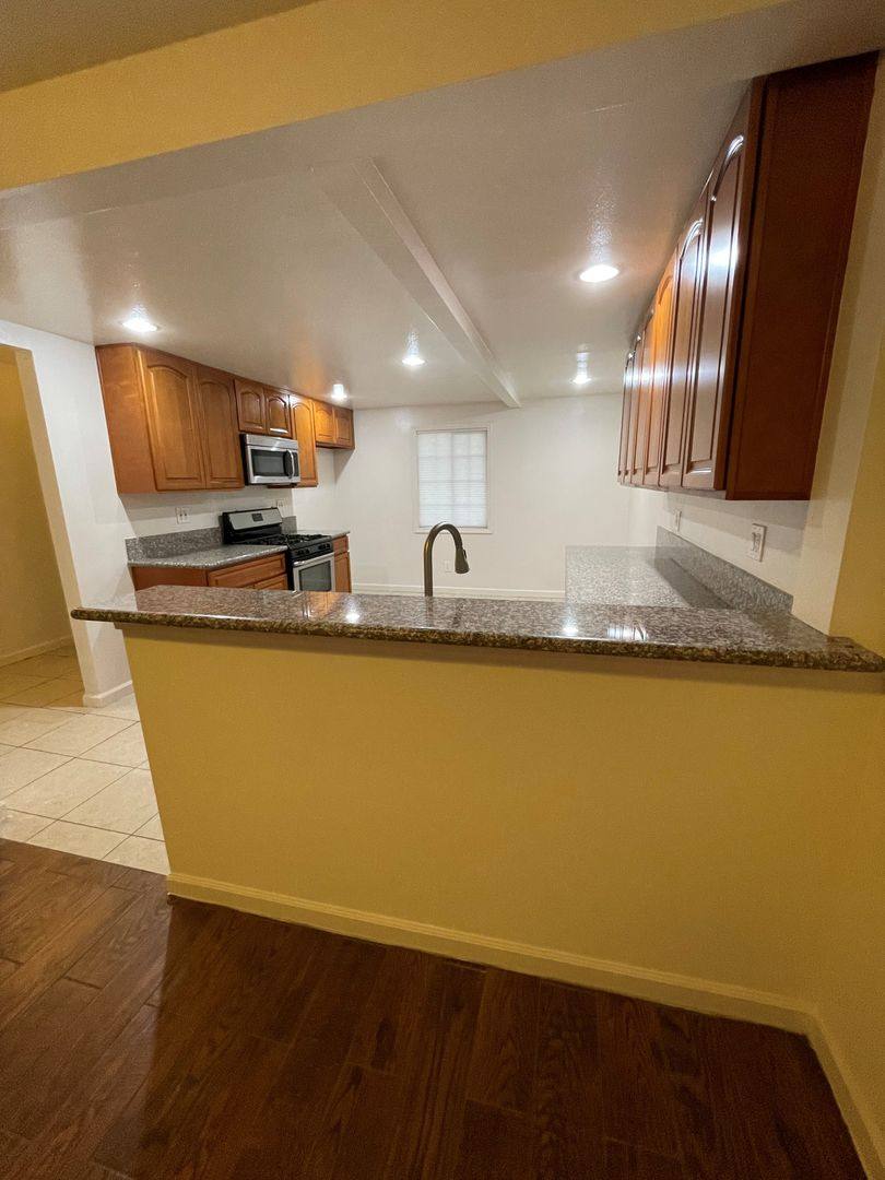 Apartment for rent at 6141 Marbrisa Ave, Huntington Park, CA 90255