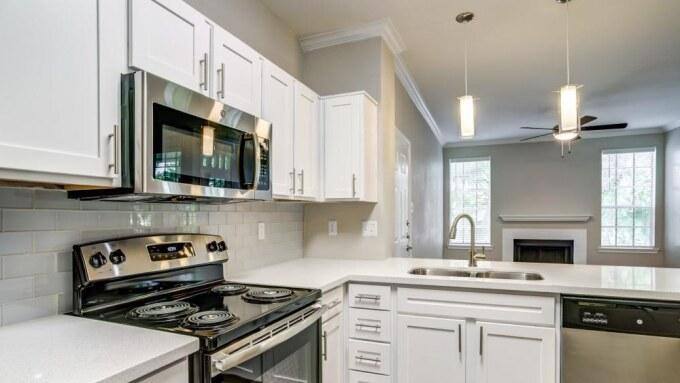 Apartment for rent at 1 Signature Point Dr, League City, TX 77573