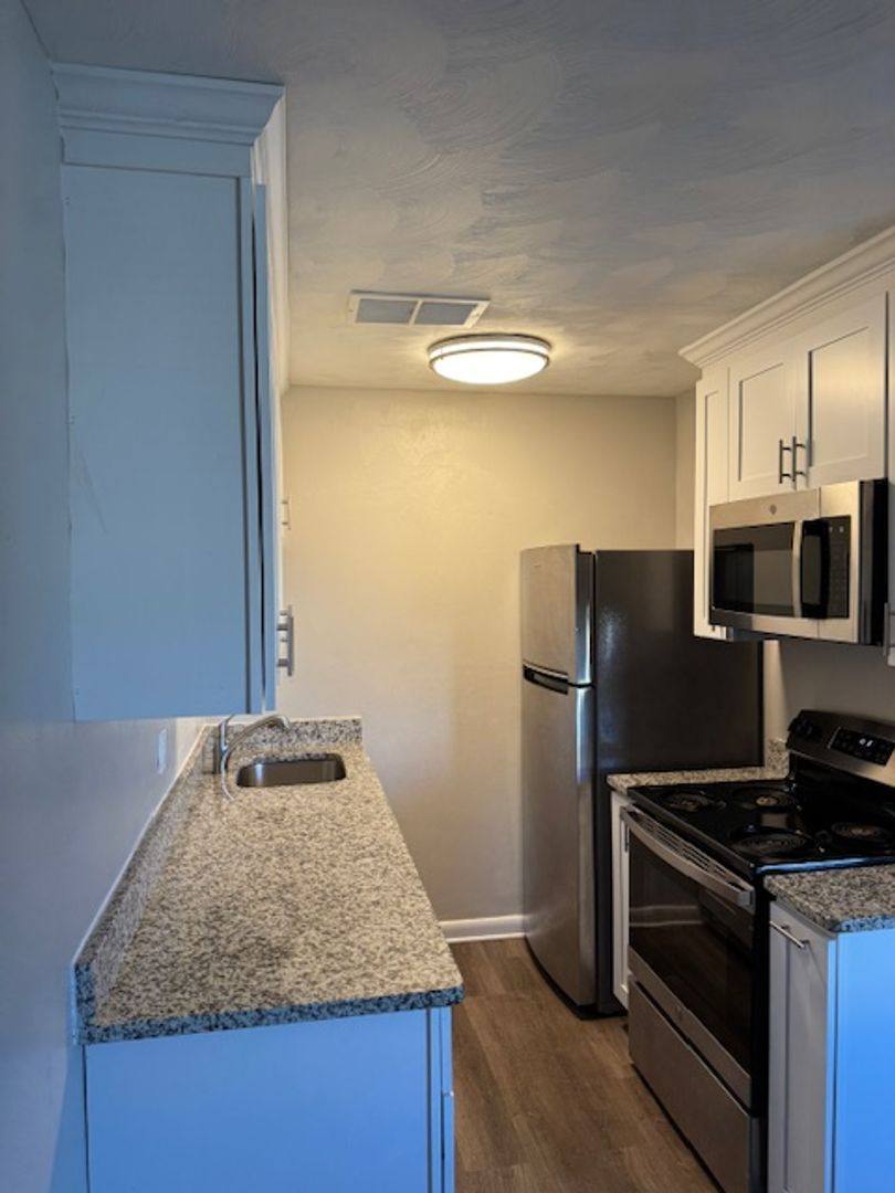 Apartment for rent at 710-727 20th St, Virginia Beach, VA 23451