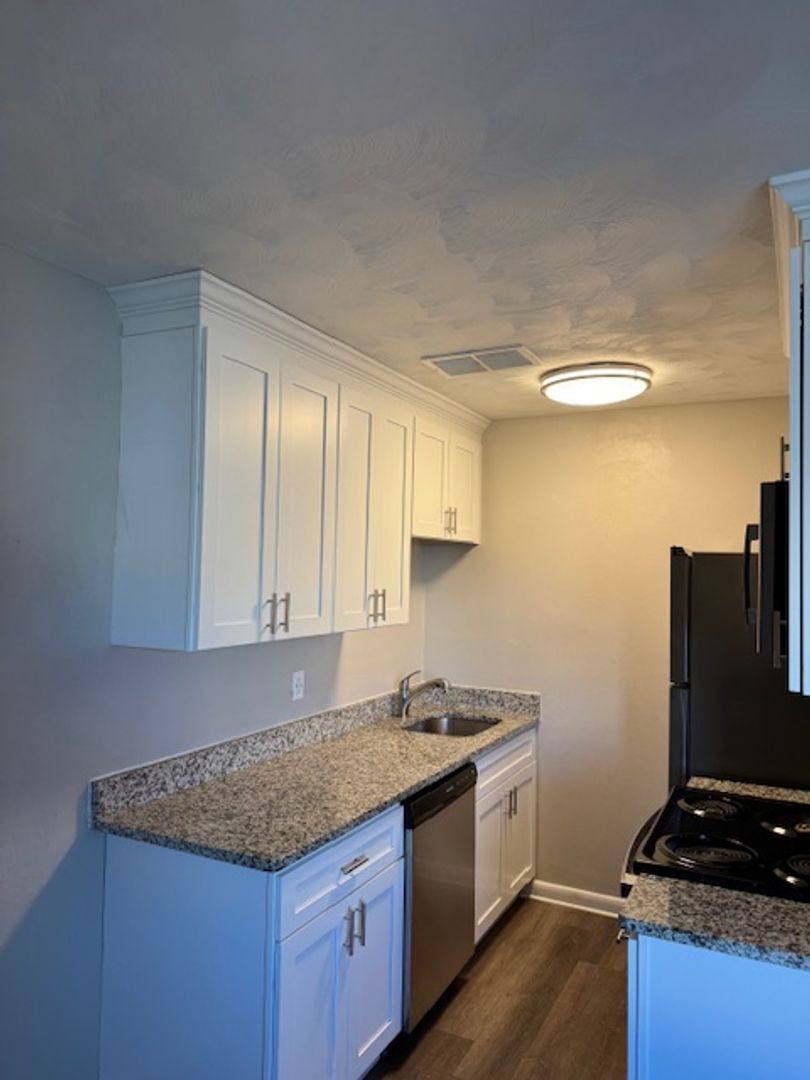 Apartment for rent at 710-727 20th St, Virginia Beach, VA 23451