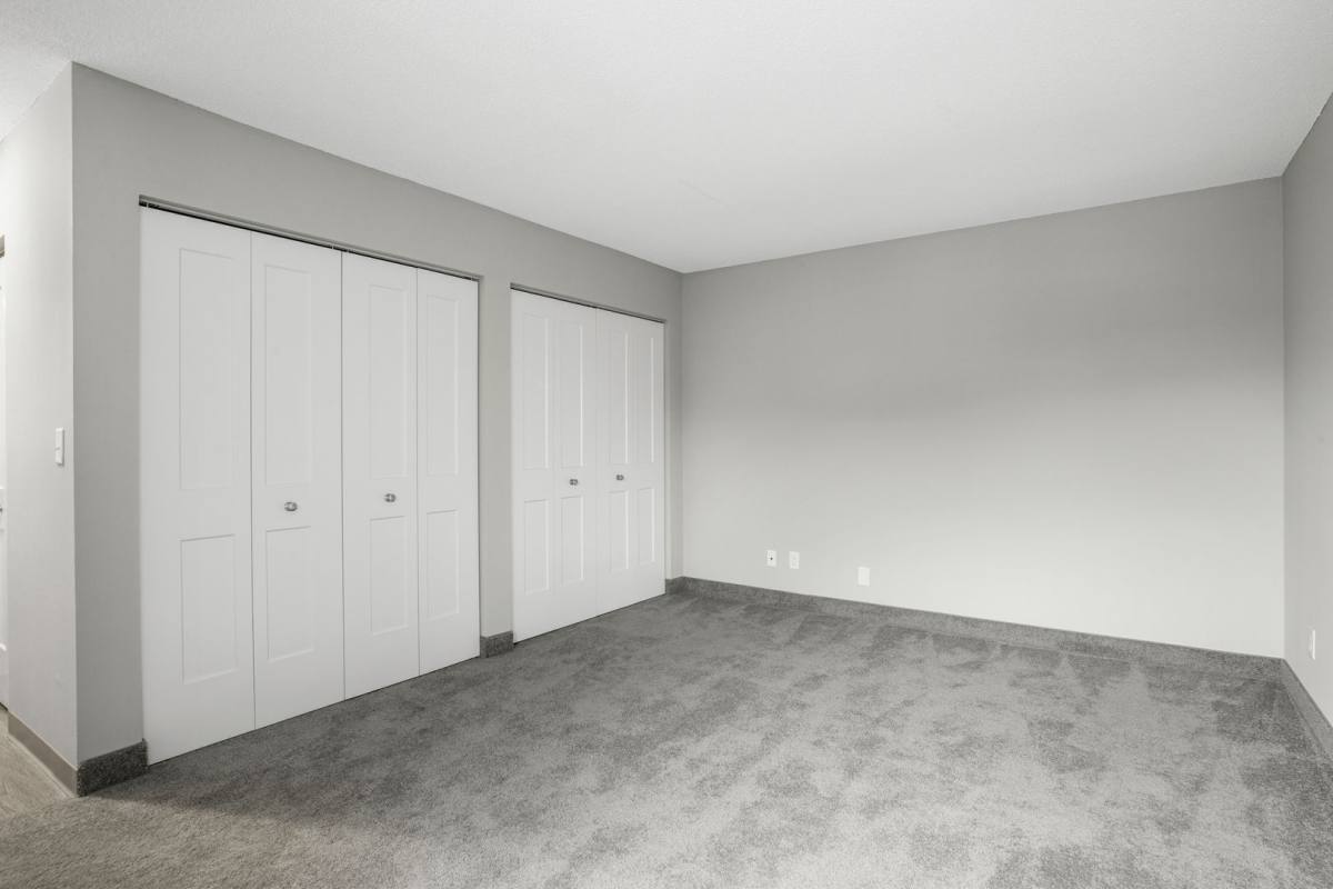 Apartment for rent at 3800 Ballantrae Rd, Saint Paul, MN 55122
