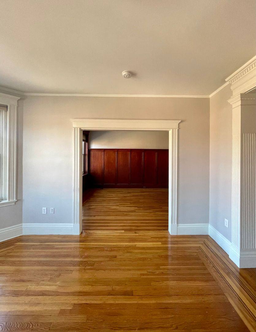 Apartment for rent at 181 Harvard St #6, Brookline, MA 02446