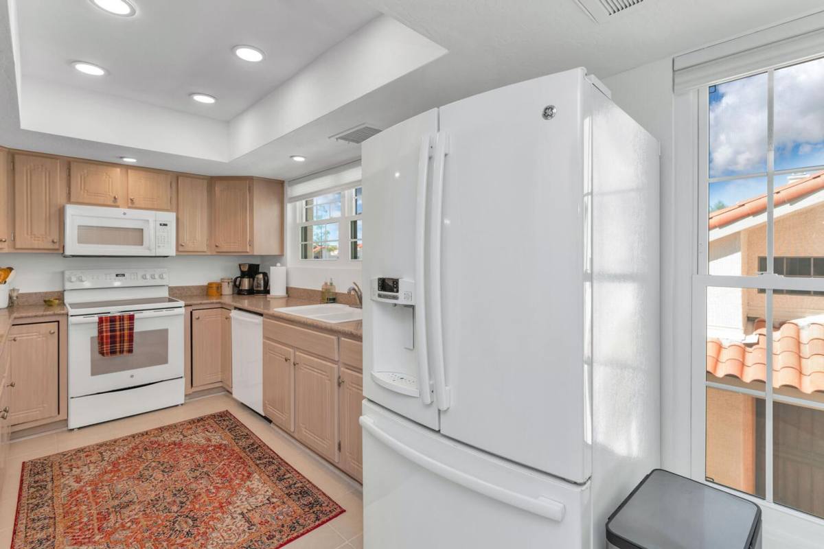 Condo for rent at 7800 E Lincoln Dr, Scottsdale, AZ 85250