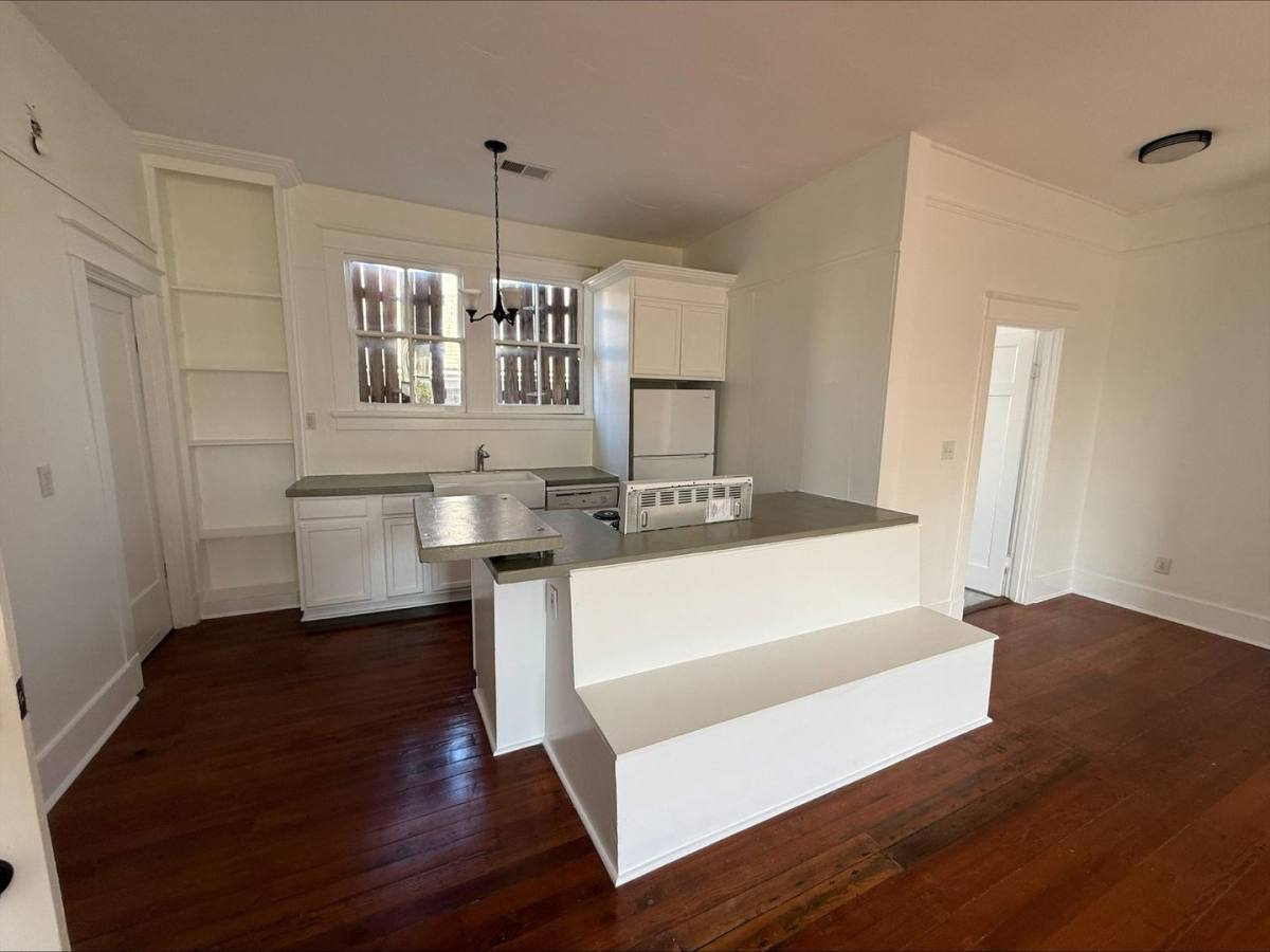 Apartment for rent at 1301 Frenchman St, New Orleans, LA 70116