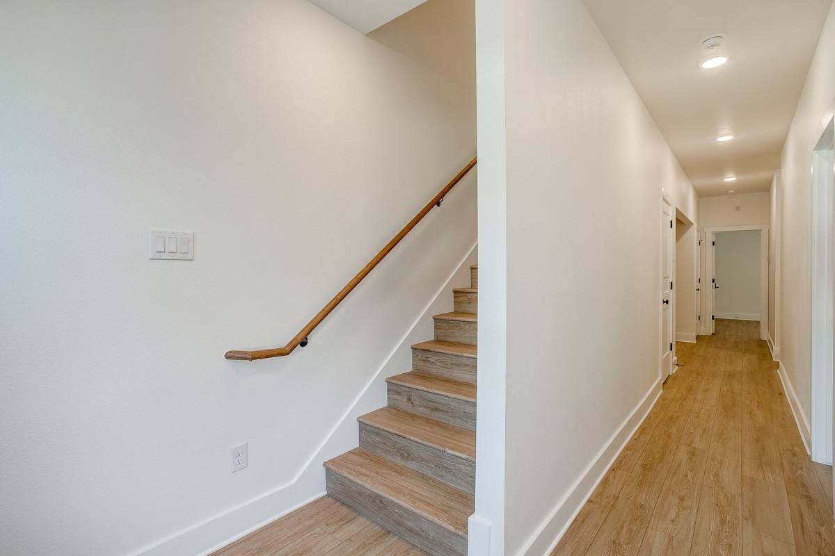 Apartment for rent at 2335 Benbrook Blvd, Fort Worth, TX 76110