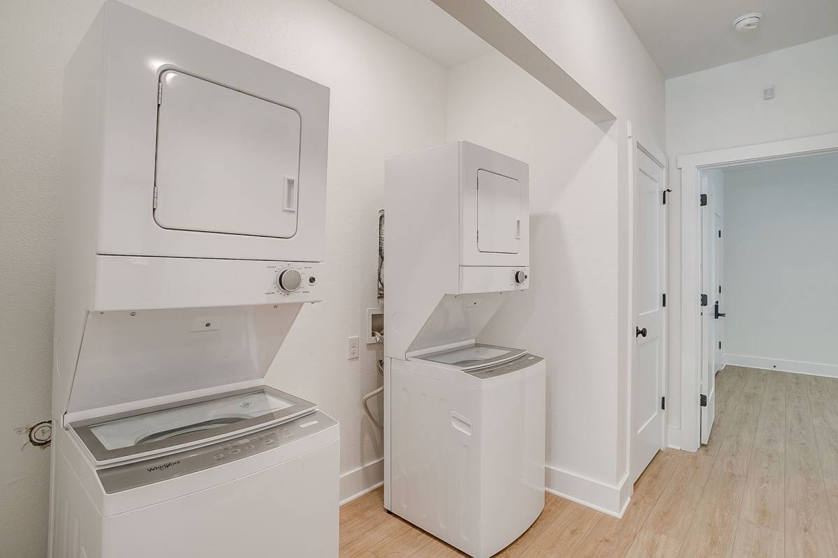 Apartment for rent at 2335 Benbrook Blvd, Fort Worth, TX 76110