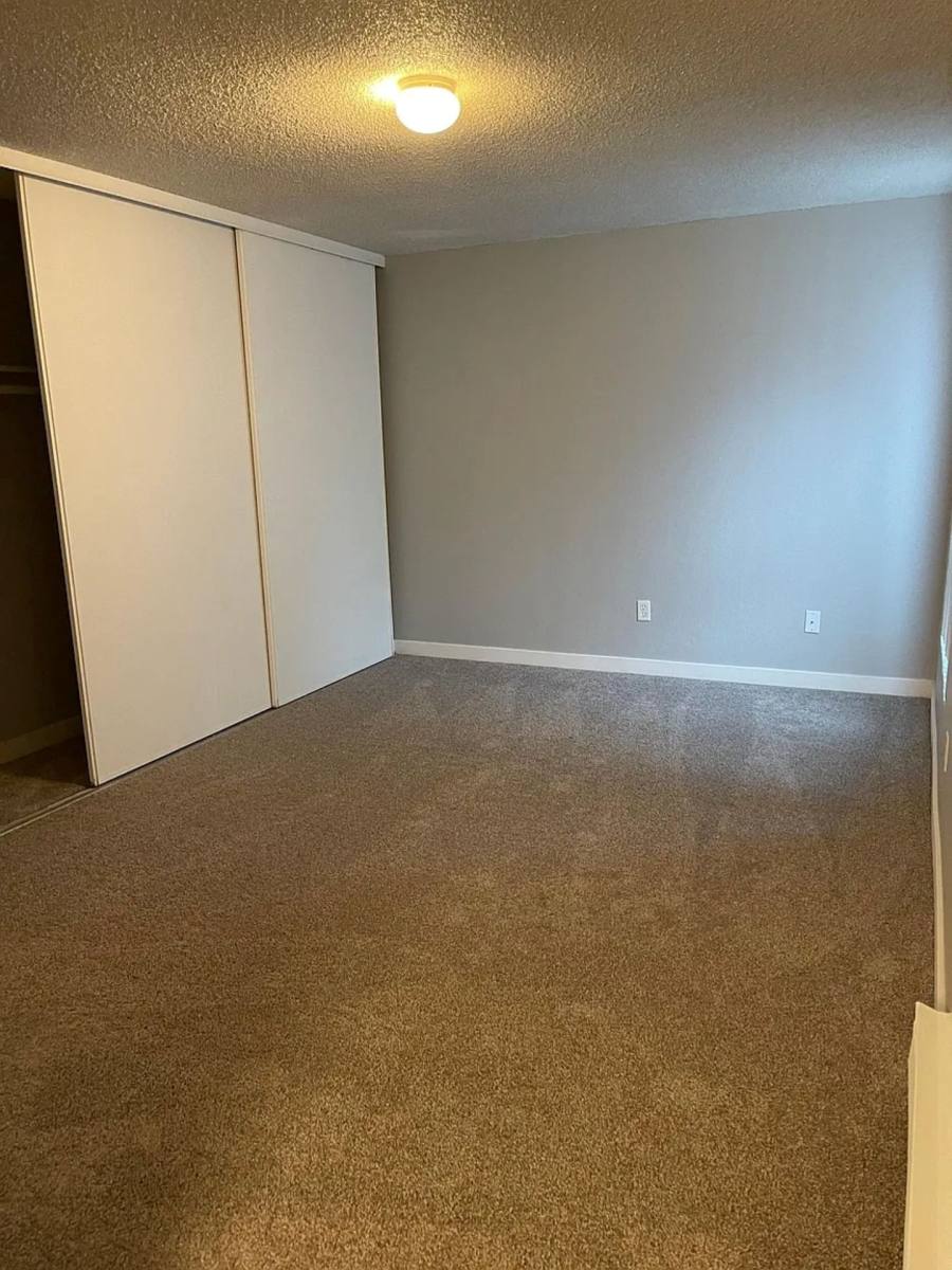 Apartment for rent at 30602 Pacific Highway S, Federal Way, WA 98003