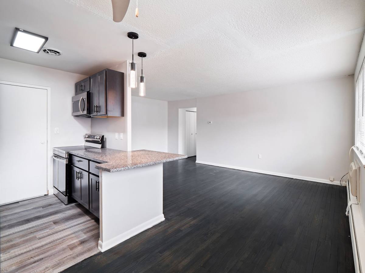 Apartment for rent at 2866 Mayfield Rd, Cleveland, OH 44118