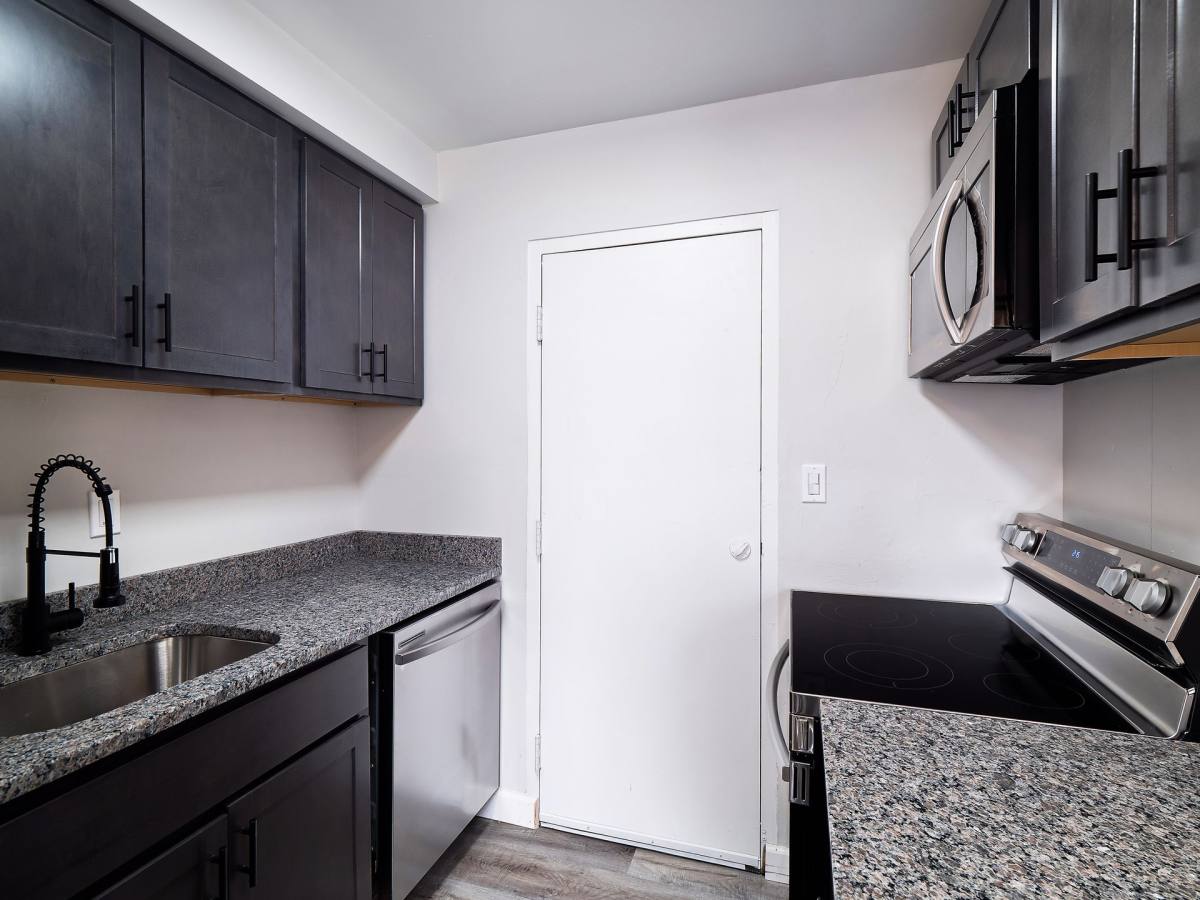 Apartment for rent at 2866 Mayfield Rd, Cleveland, OH 44118