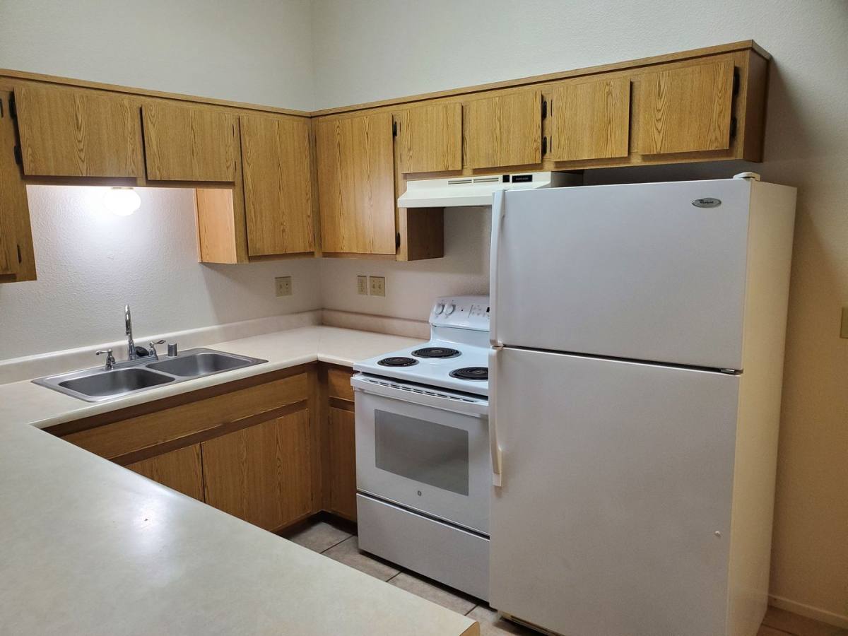 Apartment for rent at 595 E Lassen Ave, Chico, CA 95973