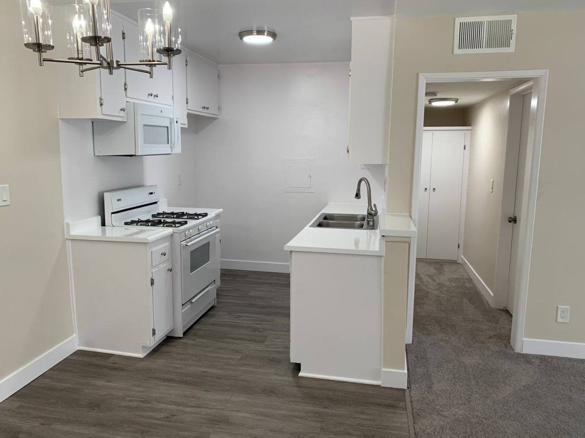 Apartment for rent at 4621-4629 Vista Del Monte Ave, Sherman Oaks, CA 91403