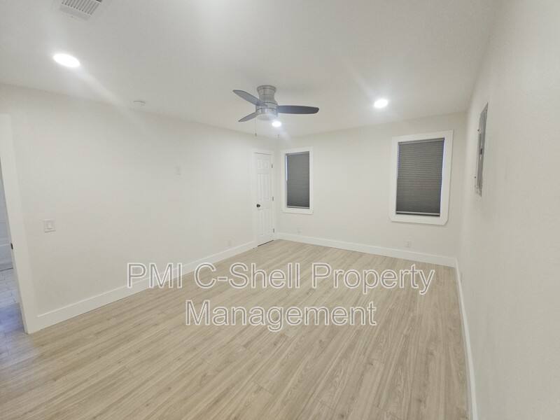 Condo for rent at 913 W Hernandez St, Pensacola, FL 32501