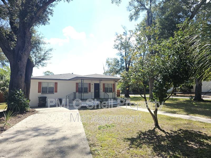 Condo for rent at 913 W Hernandez St, Pensacola, FL 32501