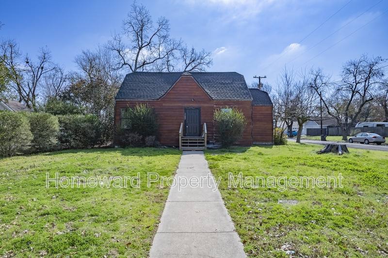 House for rent at 1529 Ficklin Ave, Corsicana, TX 75110