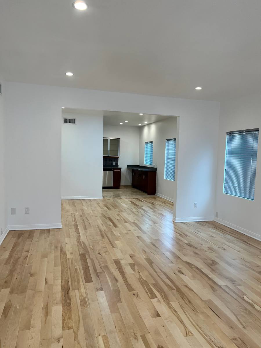 Apartment for rent at 455 N Spaulding Ave, Los Angeles, CA 90036
