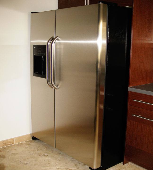 Apartment for rent at 455 N Spaulding Ave, Los Angeles, CA 90036