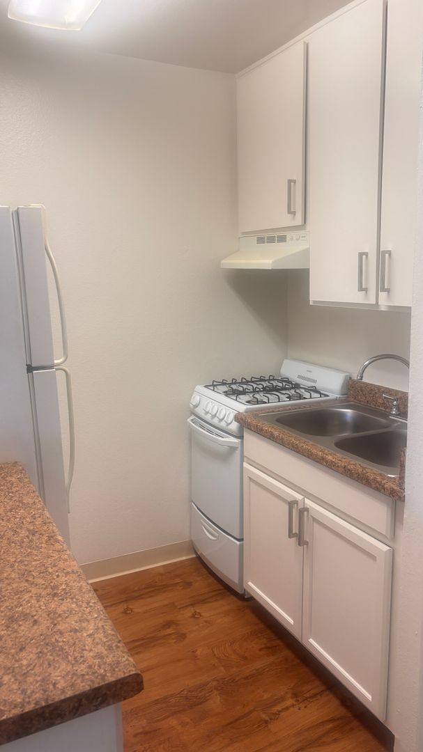 Apartment for rent at 11901 176th St, Artesia, CA 90701