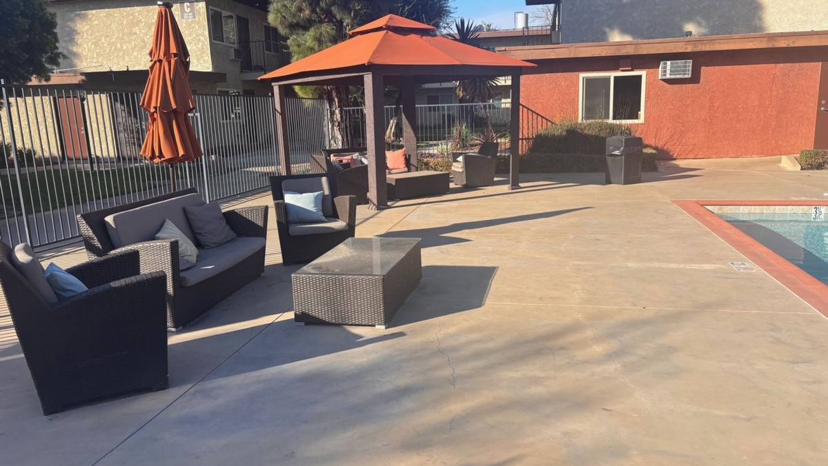 Apartment for rent at 11901 176th St, Artesia, CA 90701