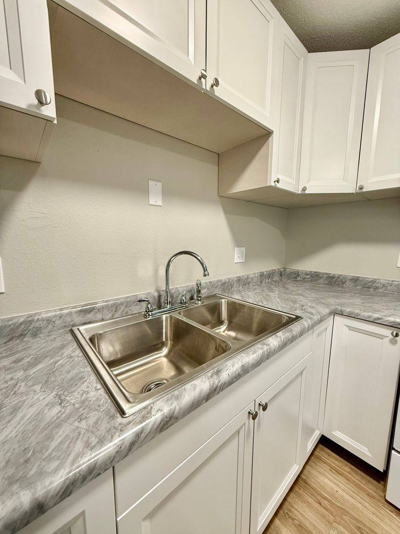 Apartment for rent at 1035 5th Ave NW, Valley City, ND 58072