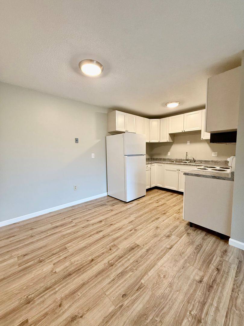 Apartment for rent at 1035 5th Ave NW, Valley City, ND 58072