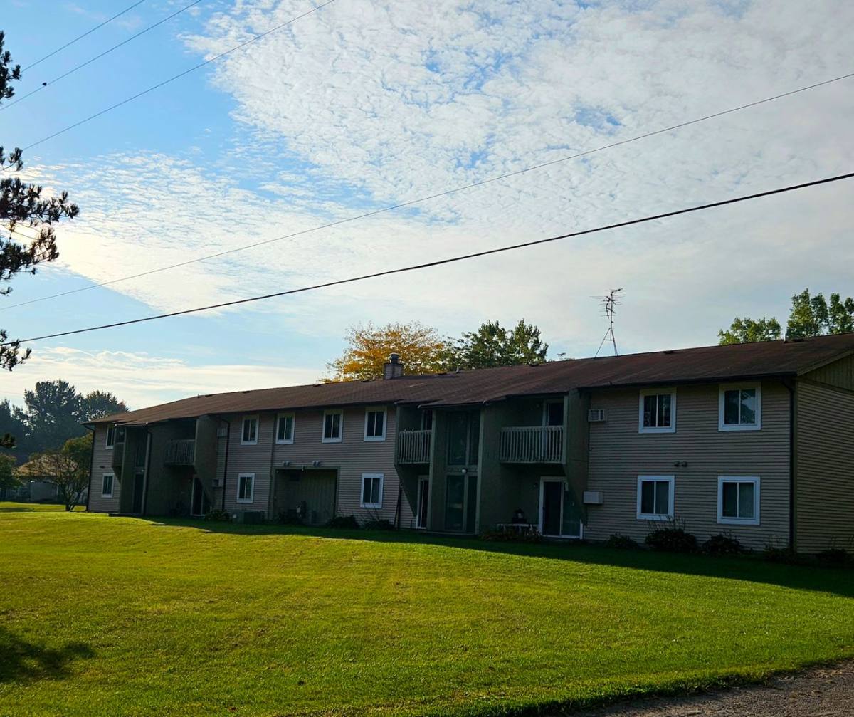Apartment for rent at 2795 W Knox Rd, Beaverton, MI 48612